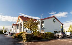 B&B HOTEL Troyes Barberey